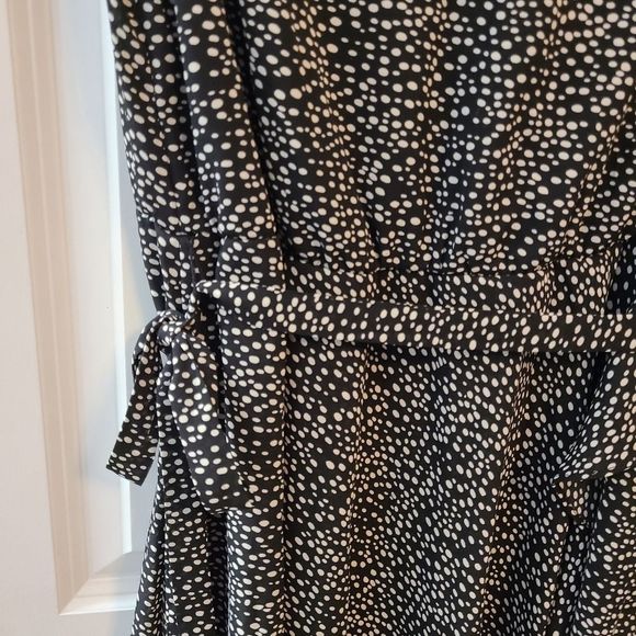 Signature Collection Ruffle Tie Waist Dress - Picture 10 of 10